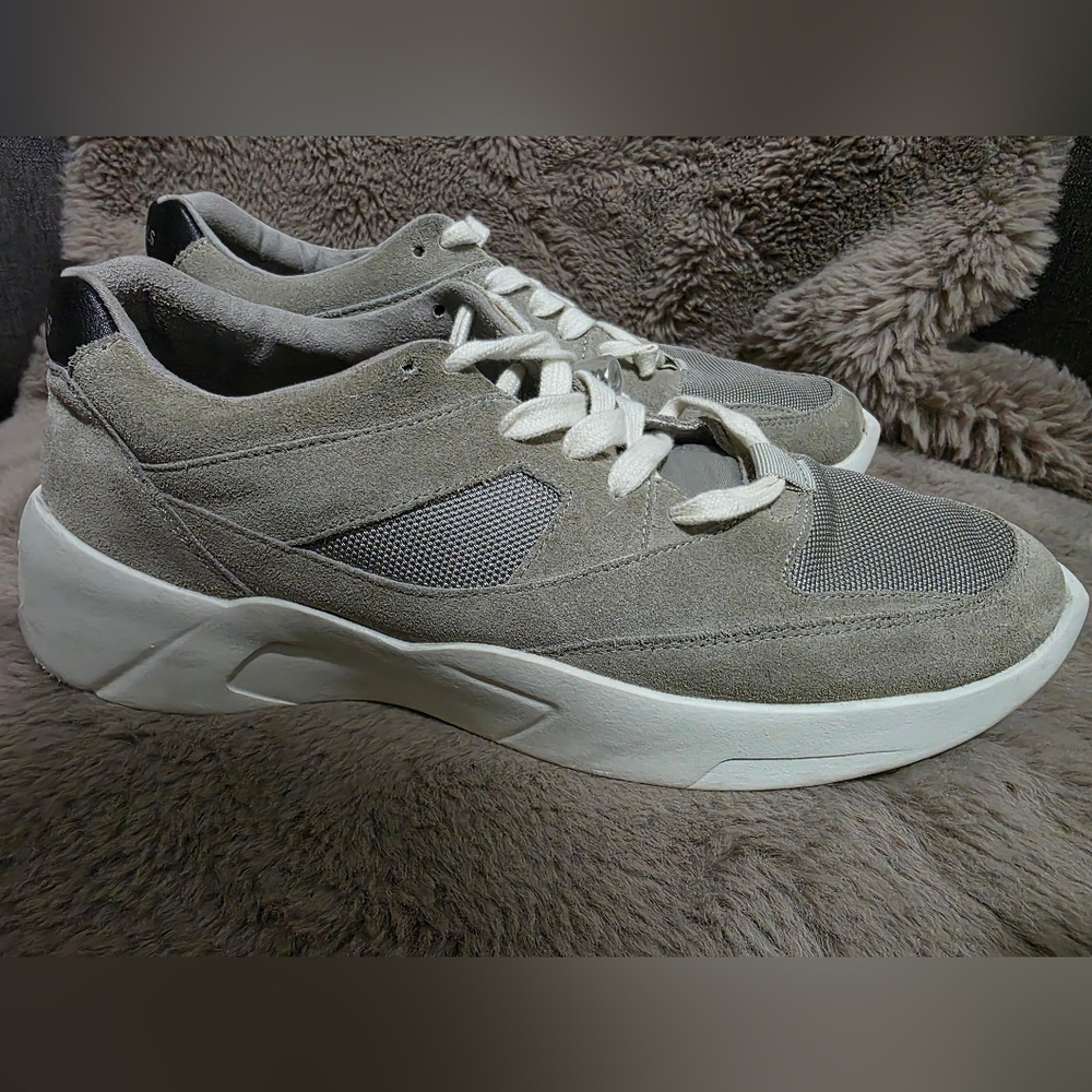 Fear Of God Essentials Distance Runner - Picture 2 of 9